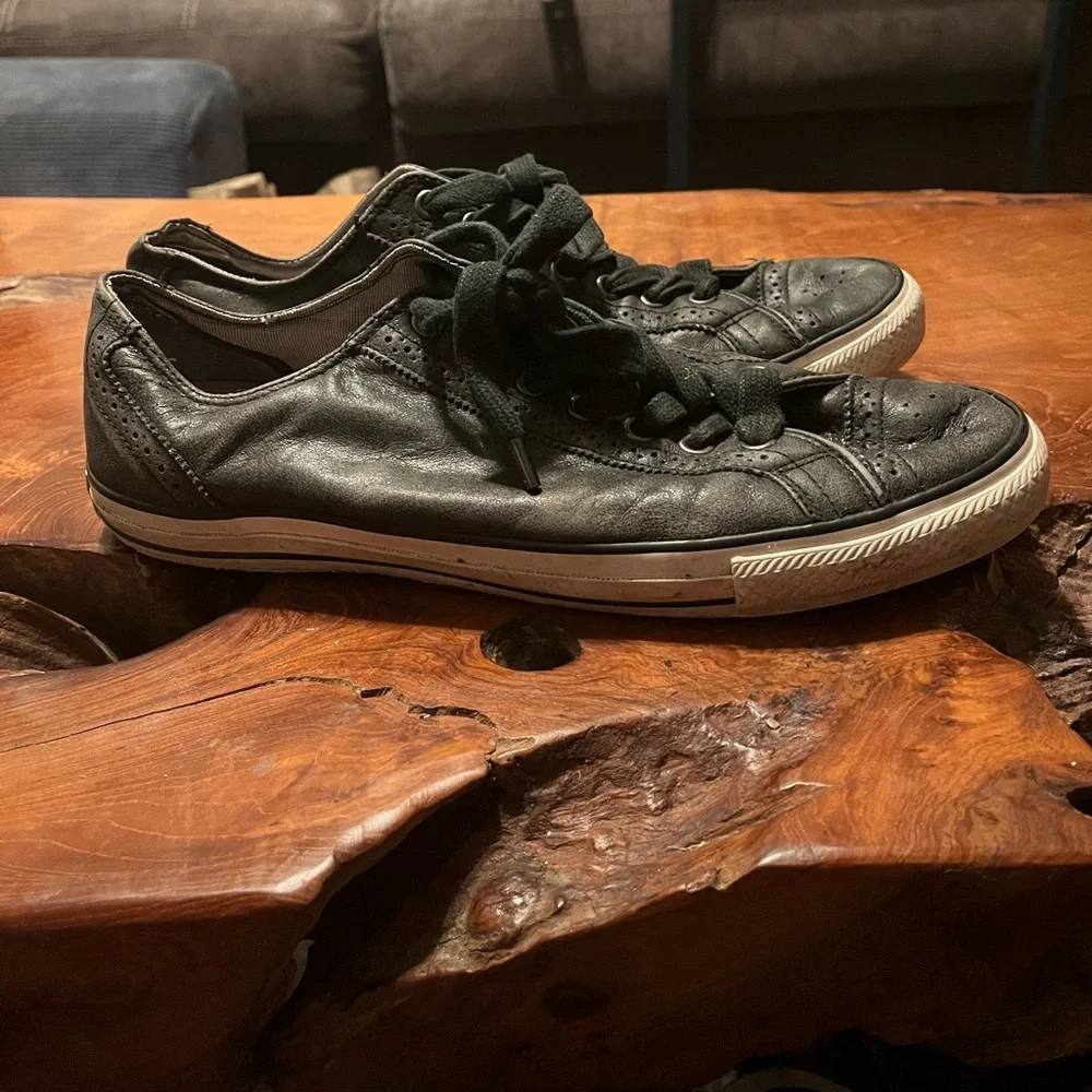 Converse Leather Low Top Sneakers Unisex Size 11 Men’s / 13 Women’s - Picture 2 of 8